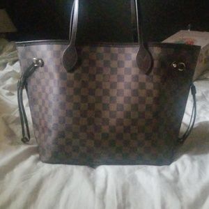 LV Neverfull